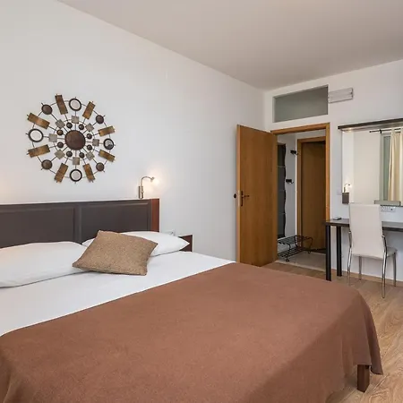 Didan Apartment *